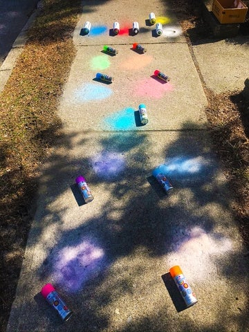 Spray Chalk for Active Sidewalks